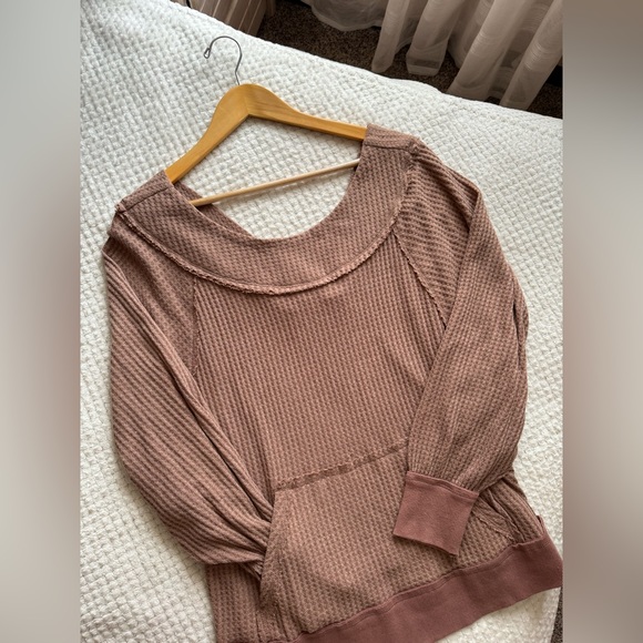 Llove • (M - XL) brown waffle open back oversized pocket long sleeve top - Picture 1 of 6